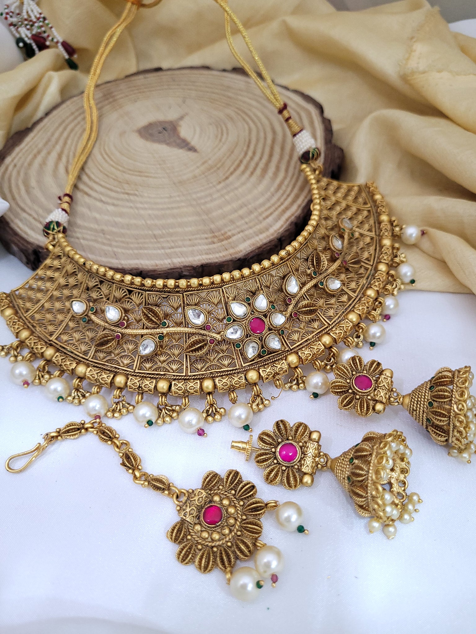 Traditional Golden Necklace