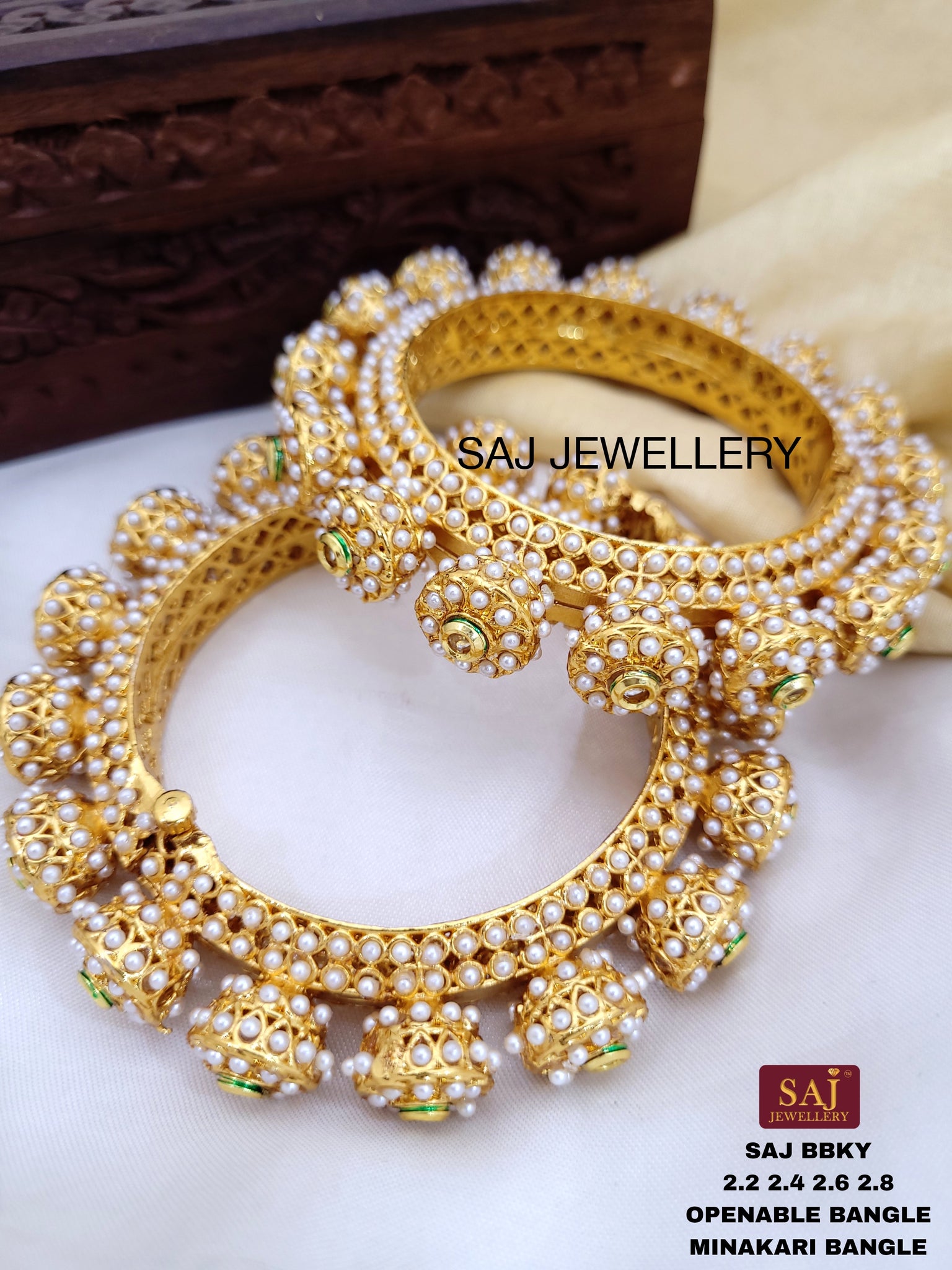 Pearl bangle in pair (2pc) for both hand