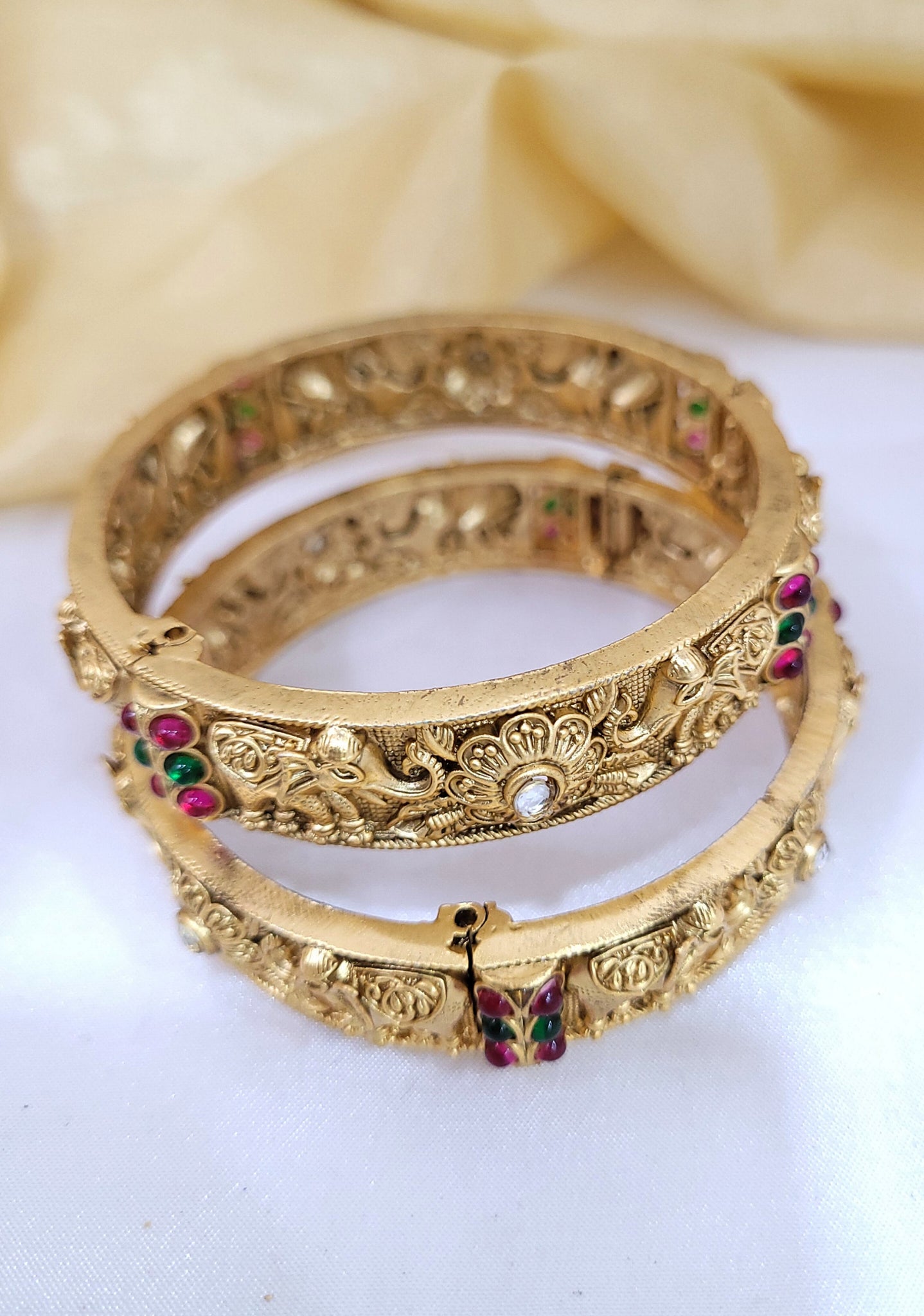 Rajwadi Golden Bangle