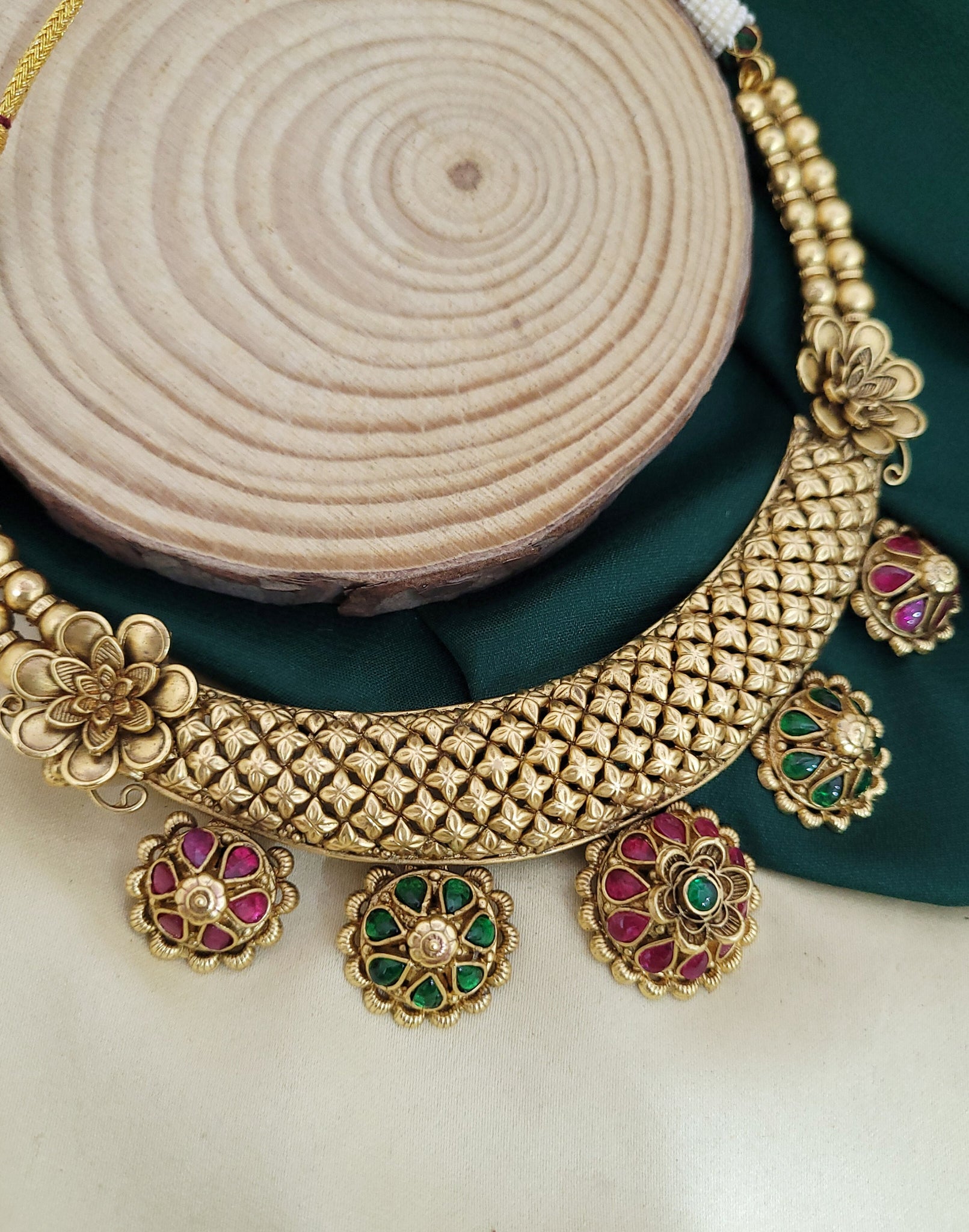 Traditional Ruby Green Necklace