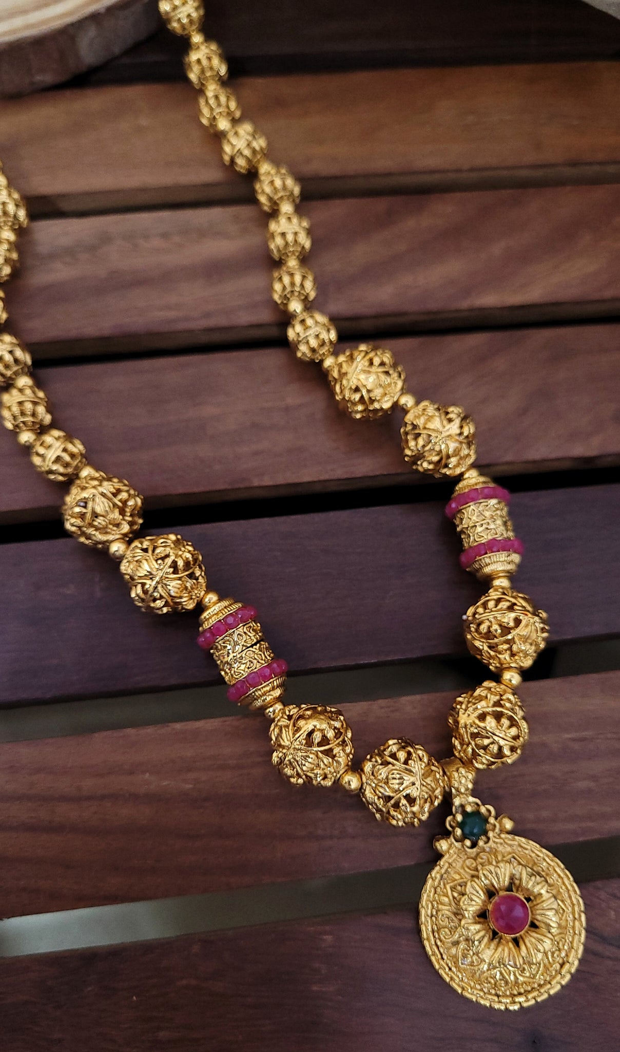 Golden Pendal Set Mala