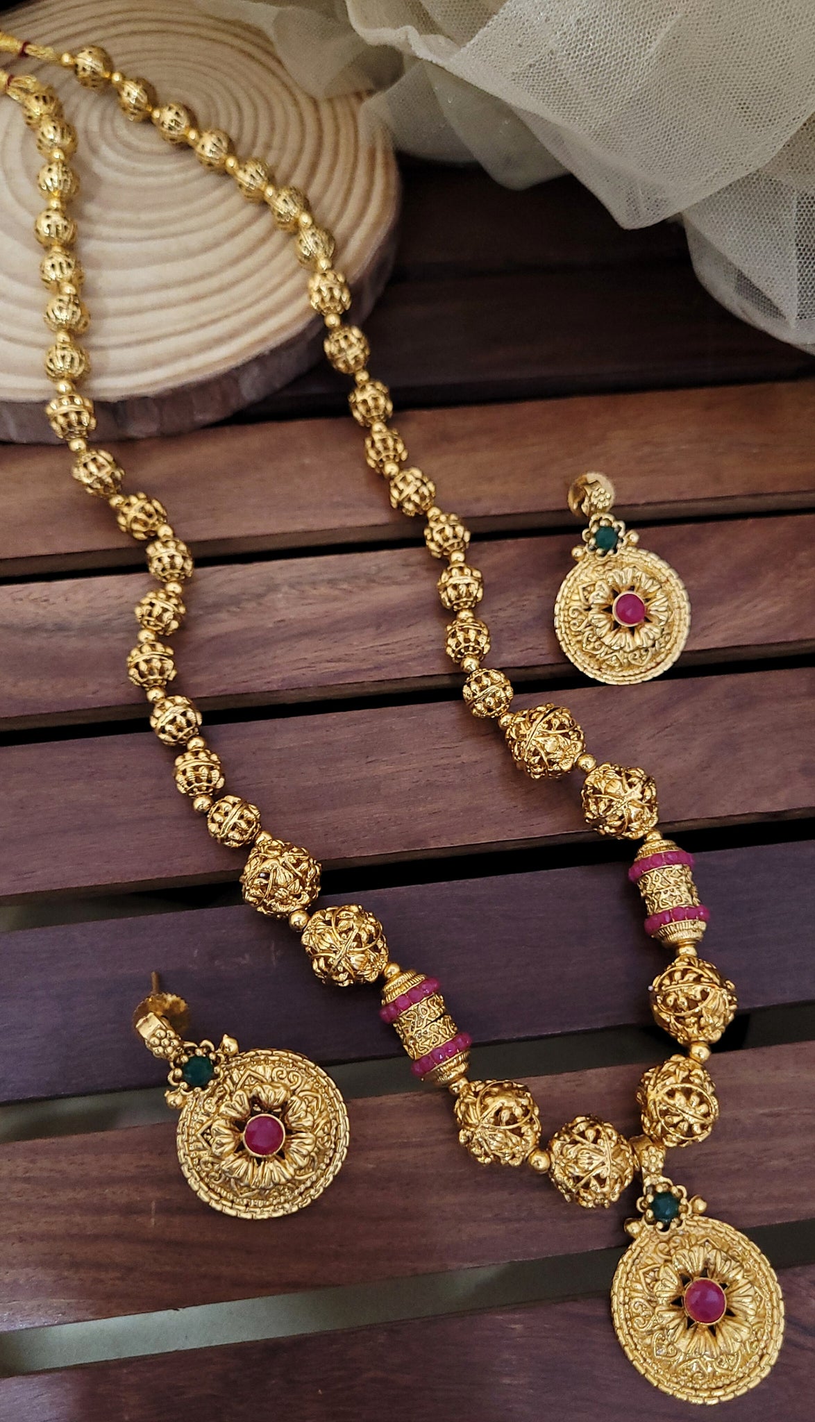 Golden Pendal Set Mala