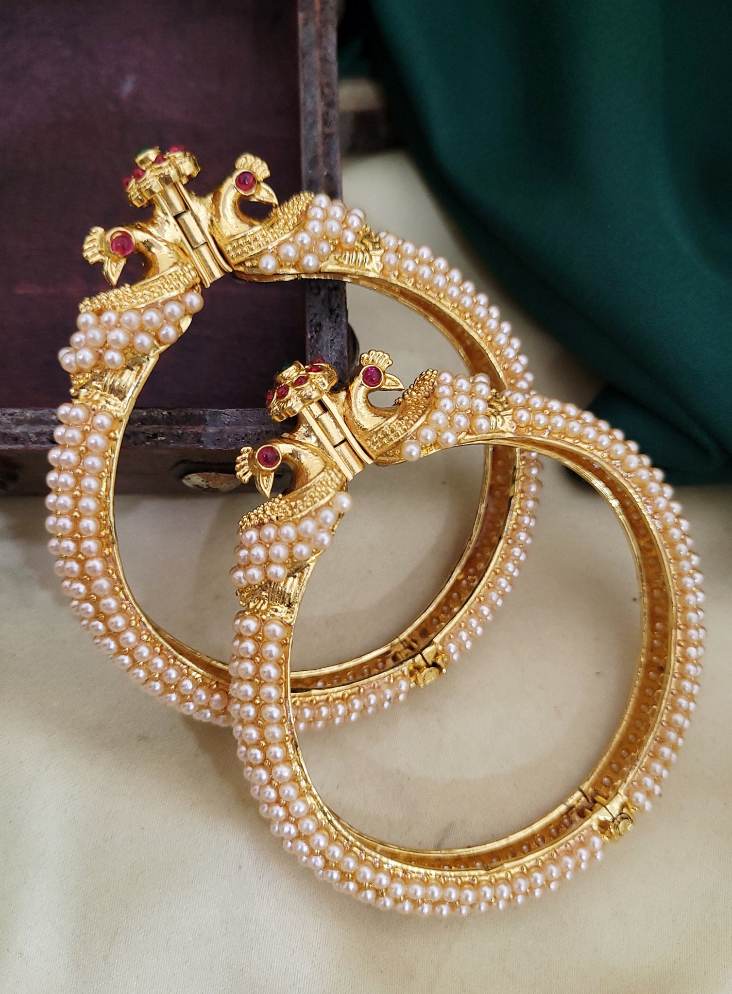 Peacock White Moti Bangle