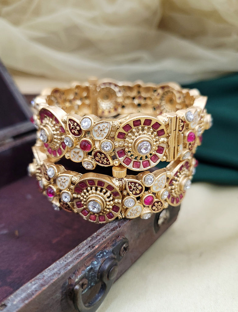 Trainding Rajwadi Bangle – Saj Jewellery