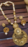 Traditional Pendent Set