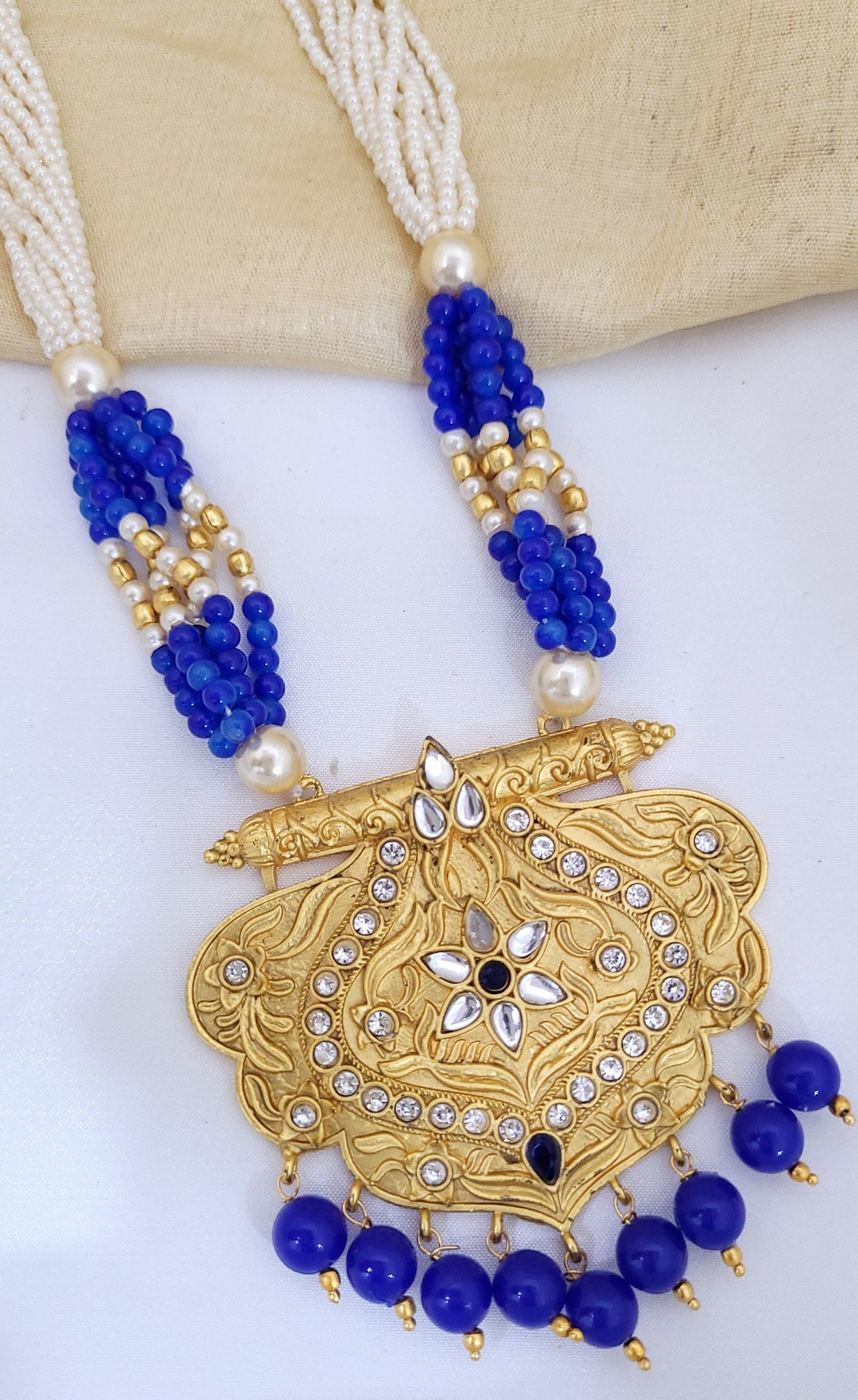 Golden Blue Pendent Set