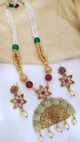 Traditional Pendent Set