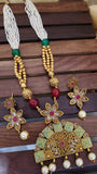 Traditional Pendent Set