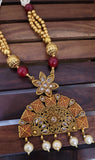 Traditional Pendent Set