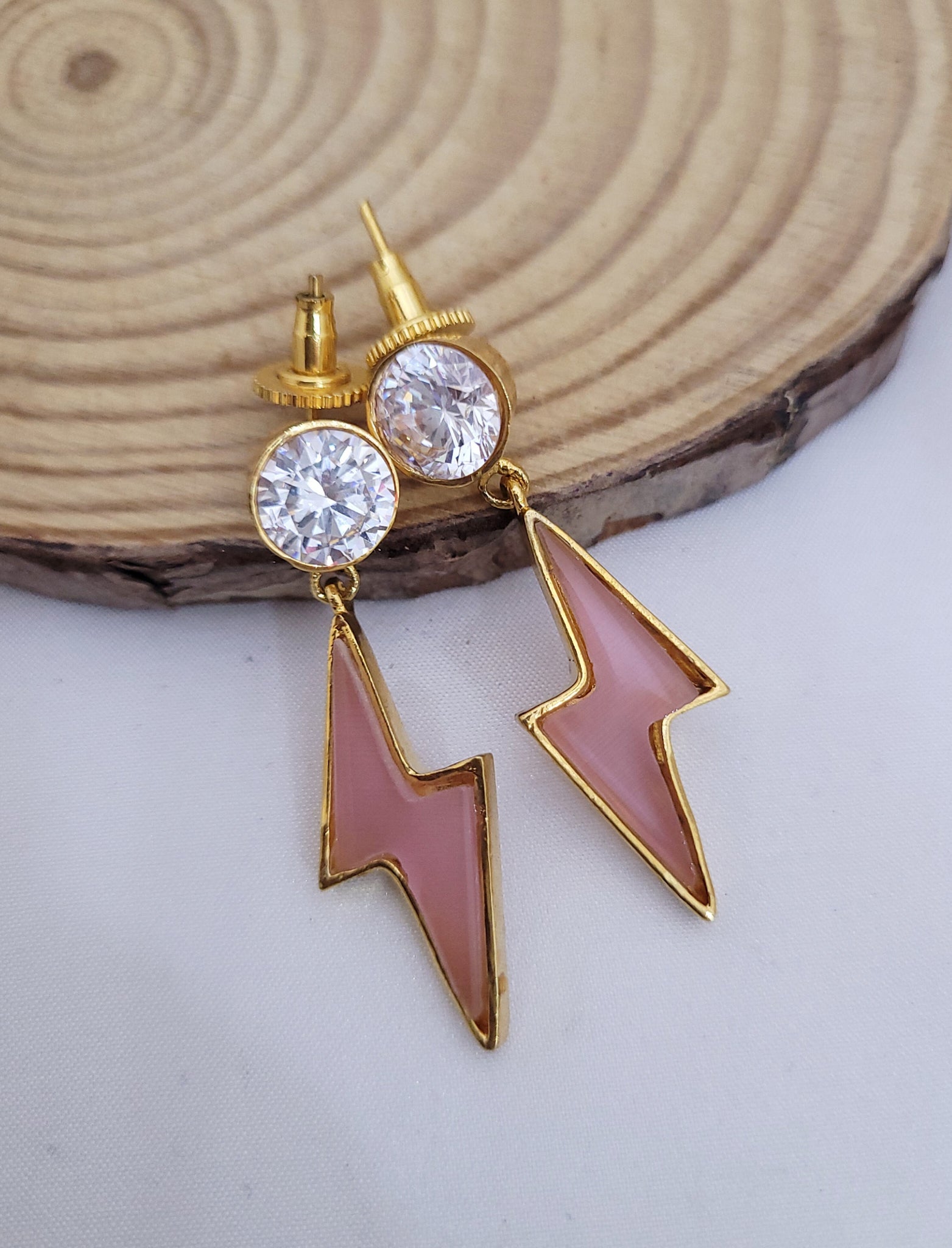 Golden Trending Earings