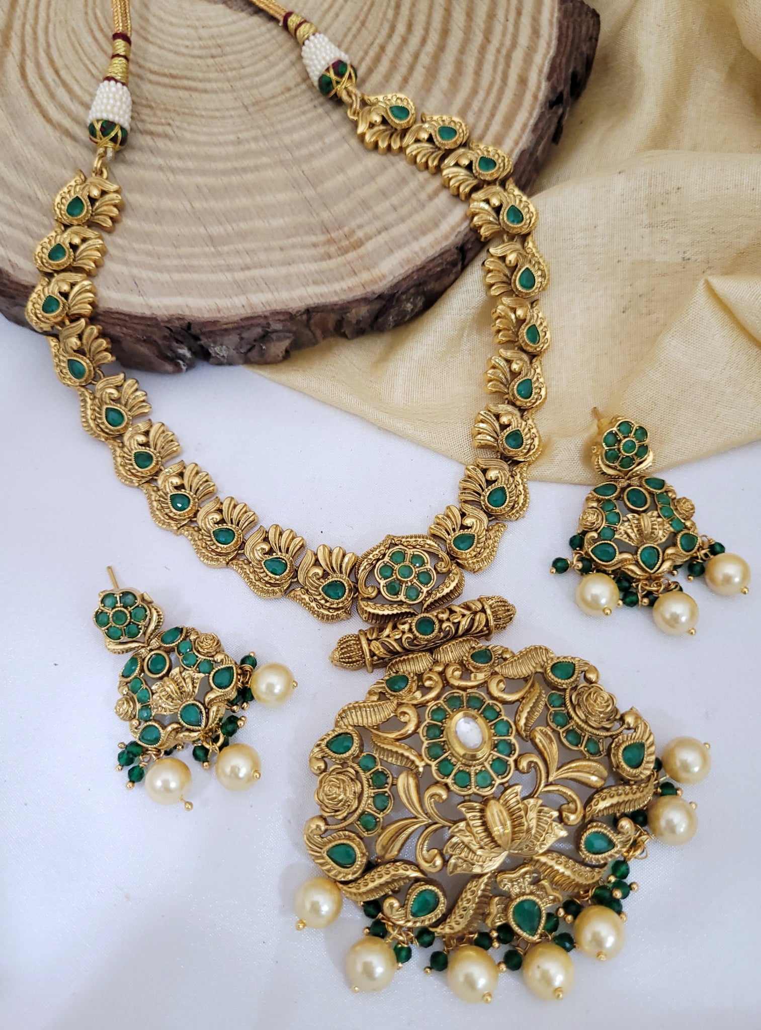 Green Stone Golden Necklace