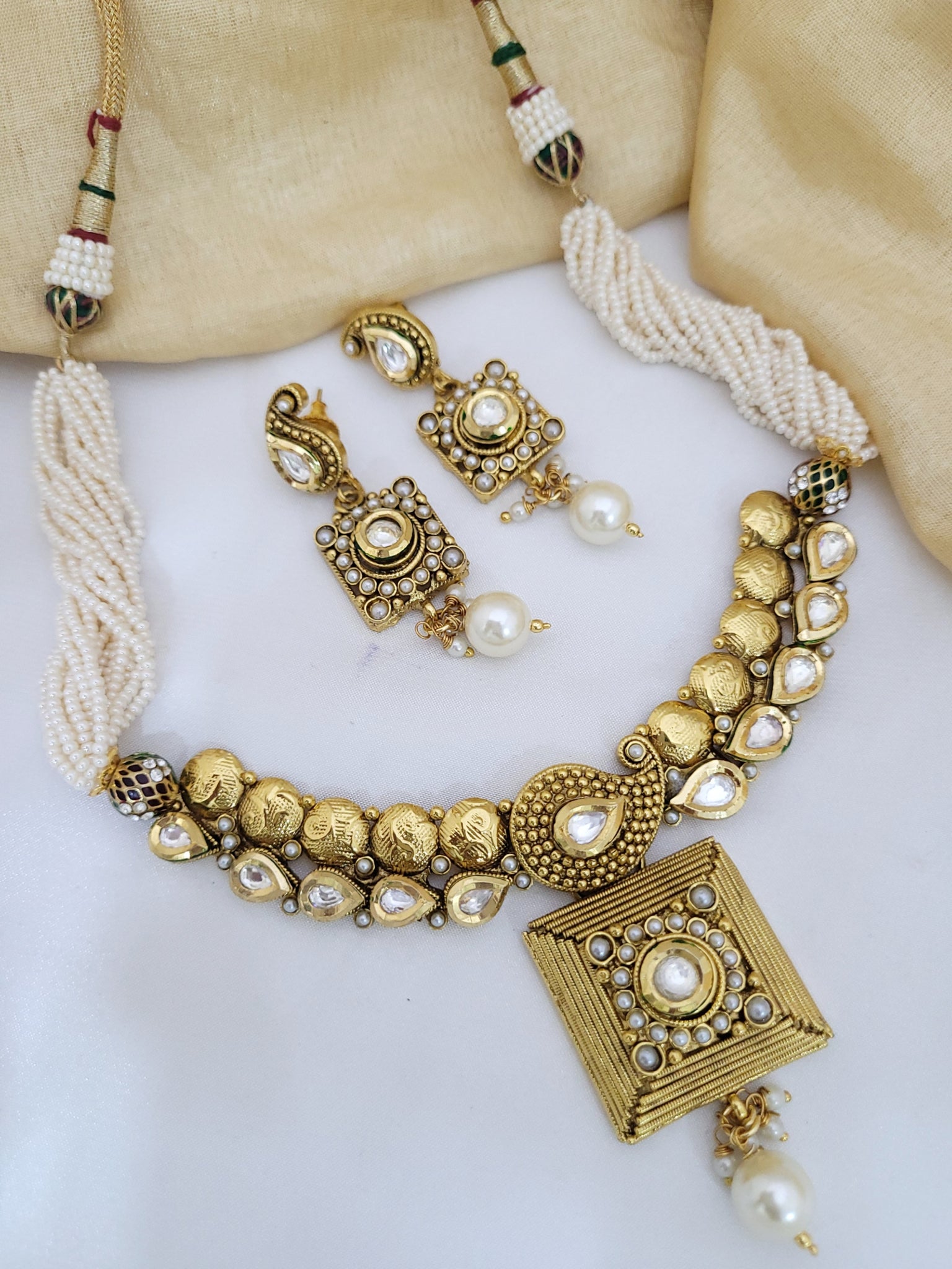 Kundan Trending Necklace