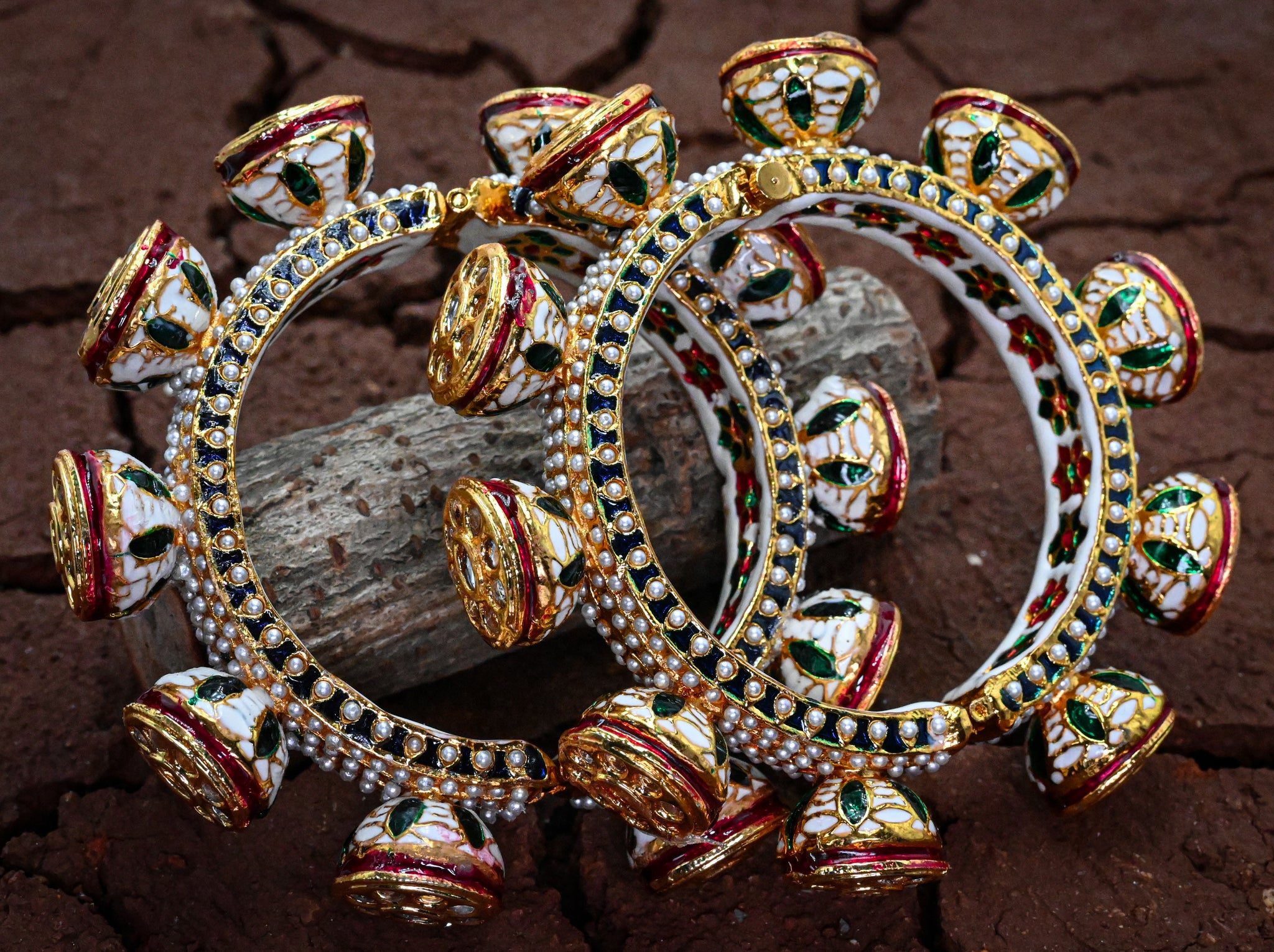 Meenakari White Moti Bangle