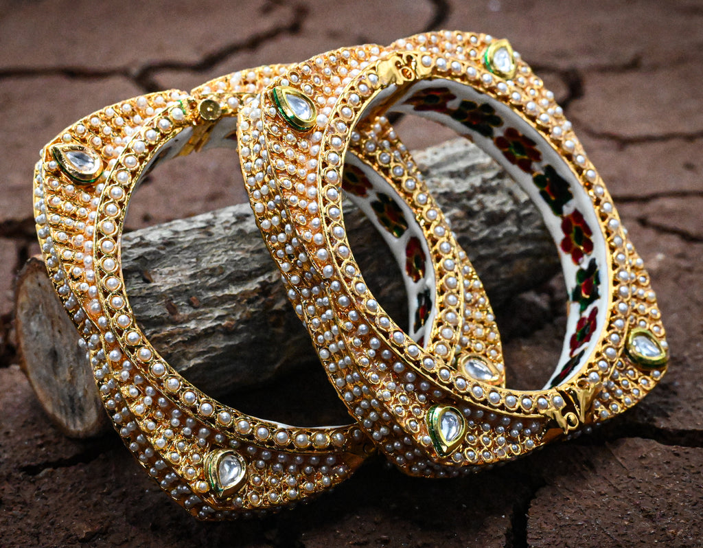 Meenakari White Moti Bangle