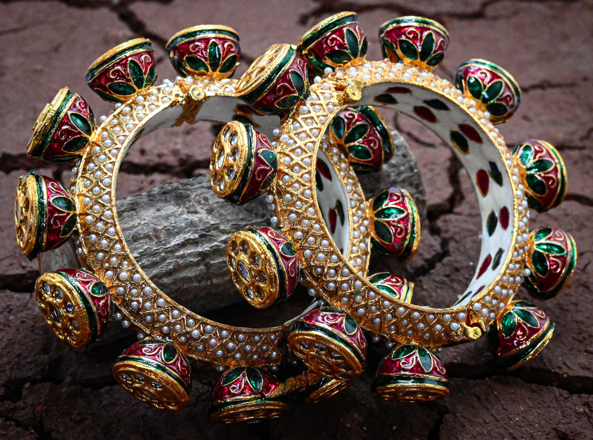 Meenakari White Moti Bangle