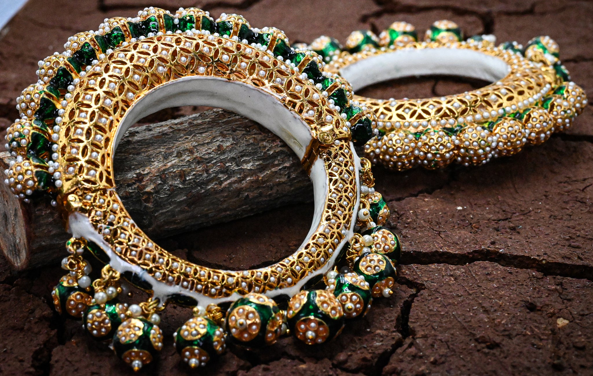 Green Meenakari Bangle