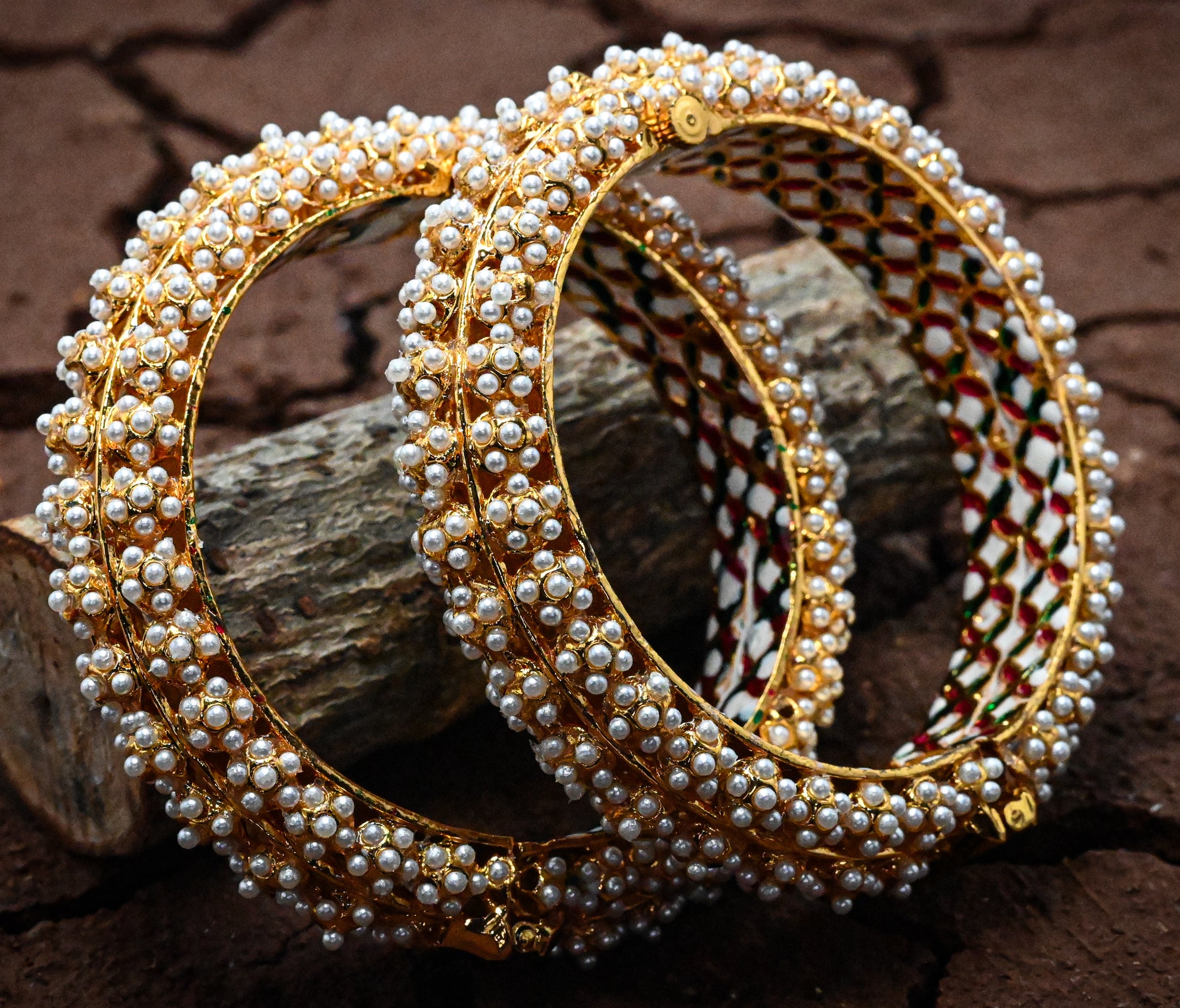 Meenakari White Moti Bangle