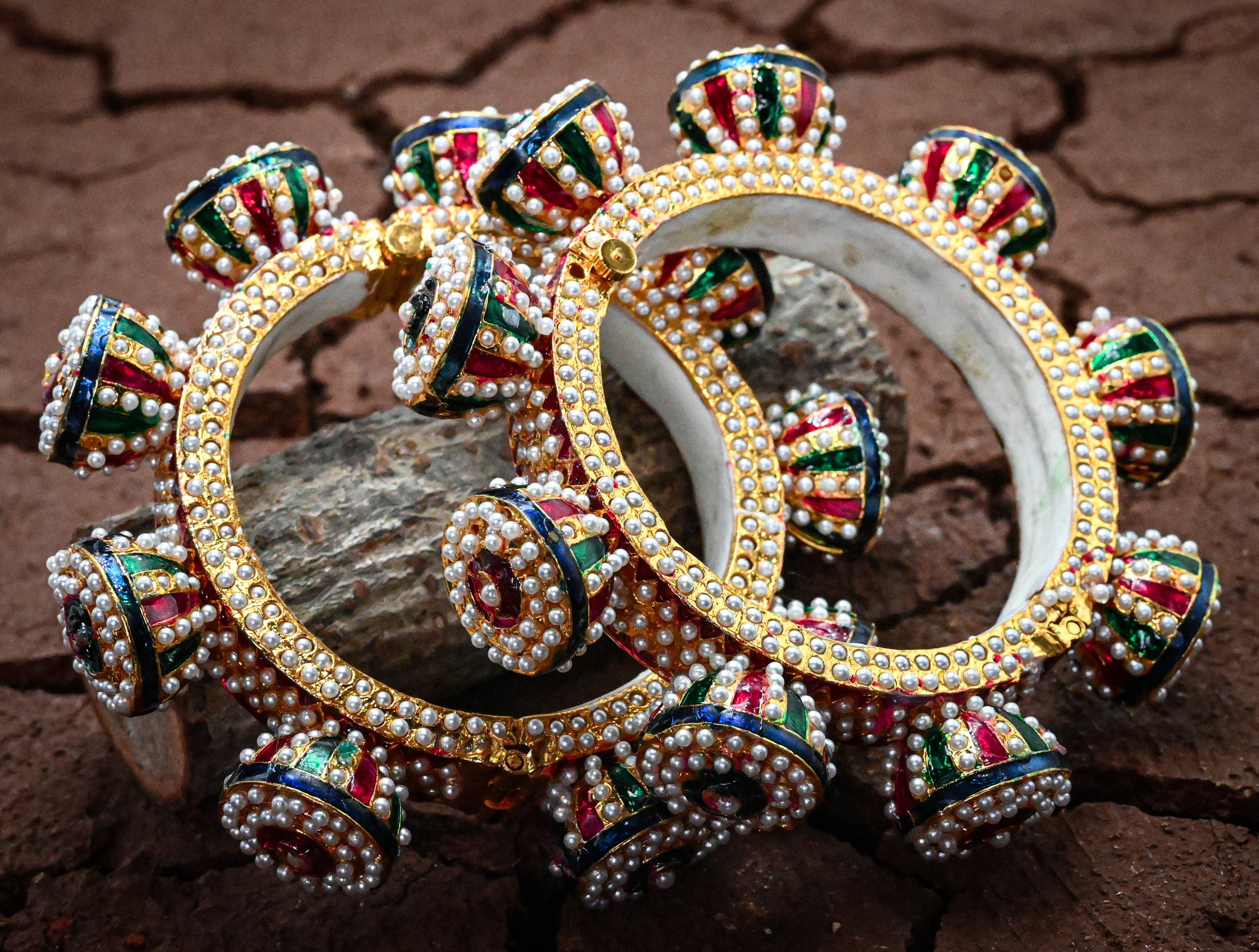 Meenakari White Moti Bangle